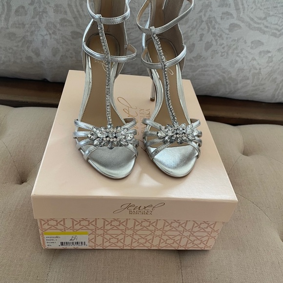 Badgley Mischka “Hazel II” Sandals - Picture 2 of 4